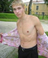 Ravishing twink with a Hawaiian shirt gets drunk