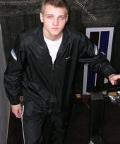 Sporty twink slowly undressing and showing his pits