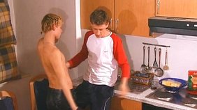 Glasses-wearing nerdy twink fucking his boyfriend's ass