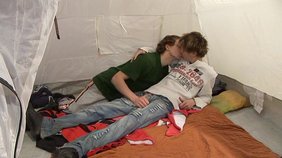 Outdoors banging session featuring two hot friends