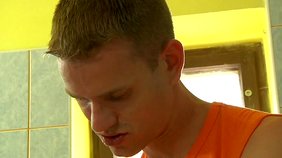 Bubble butt twink enjoys cock-riding and sideways anal banging